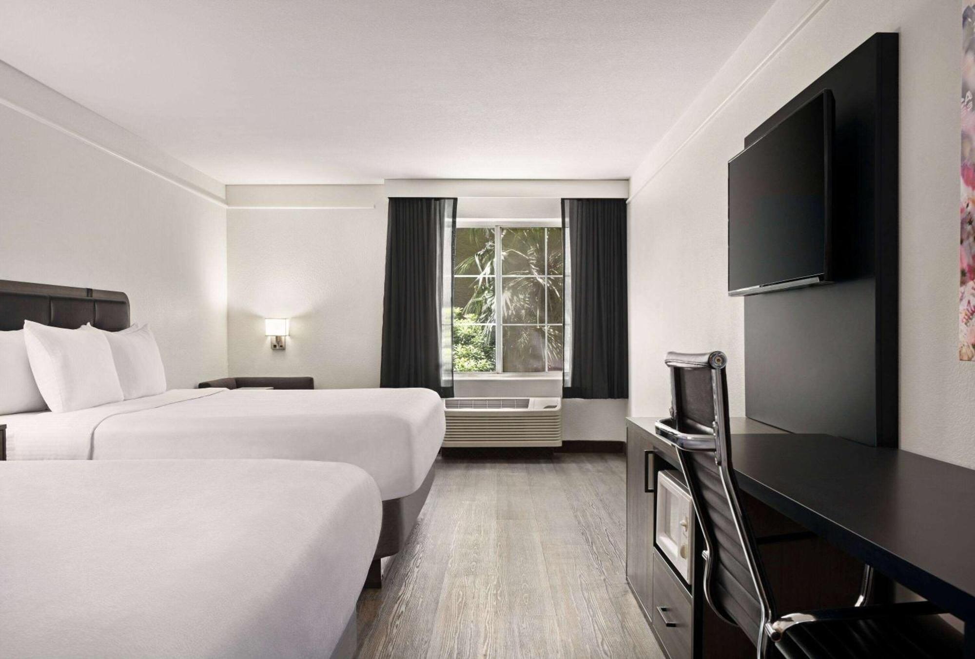 La Quinta By Wyndham Hesperia Victorville Esterno foto